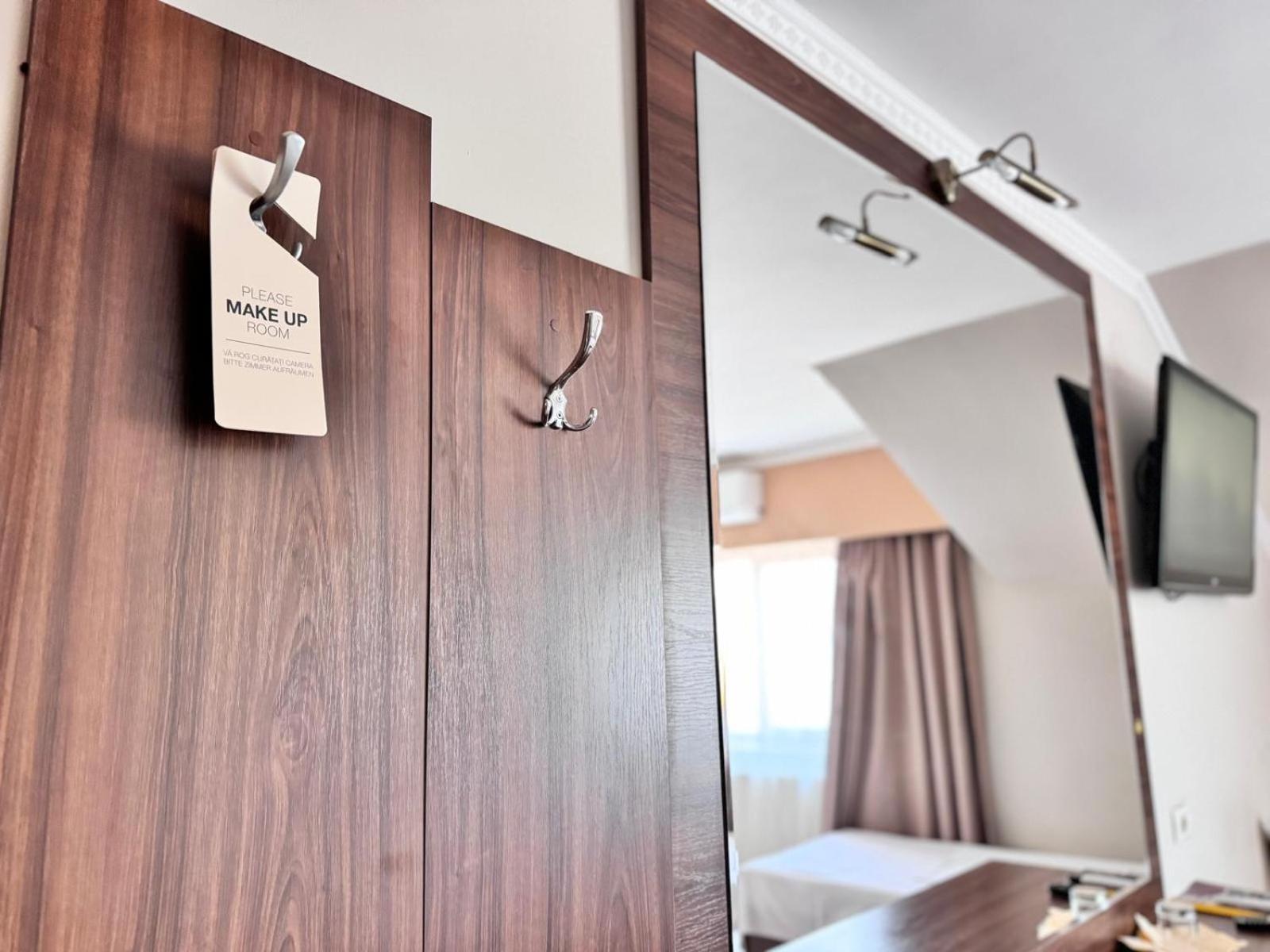 Hanul Domnesc Imperial Hotel & Spa Calan ภายนอก รูปภาพ