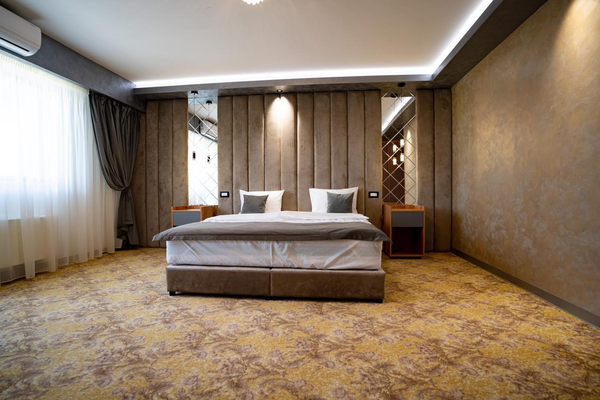 Hanul Domnesc Imperial Hotel & Spa Calan ภายนอก รูปภาพ