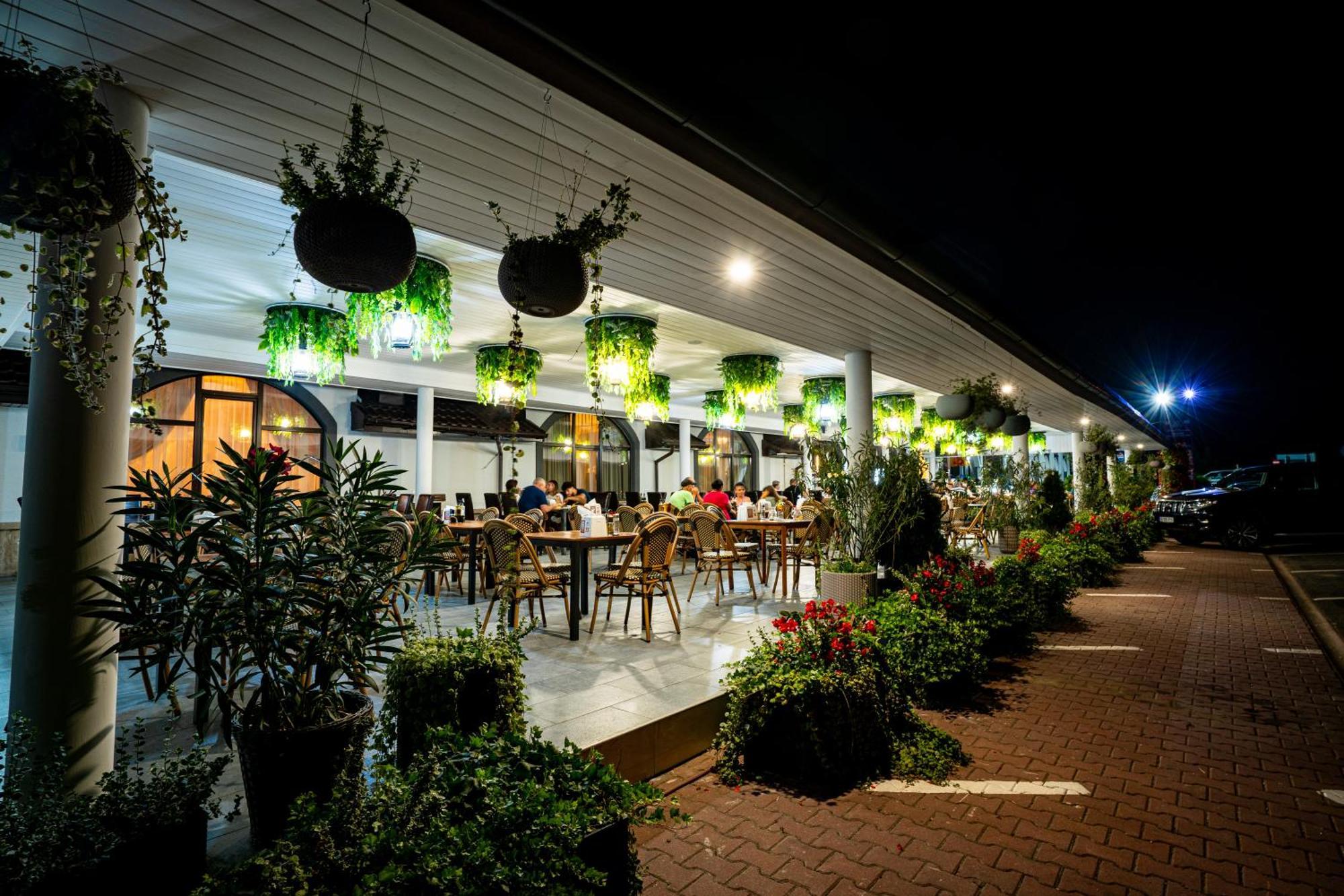 Hanul Domnesc Imperial Hotel & Spa Calan ภายนอก รูปภาพ